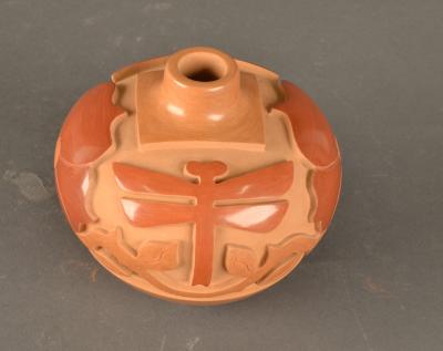 Ceramic vase by Autumn Borts (Santa Clara).
